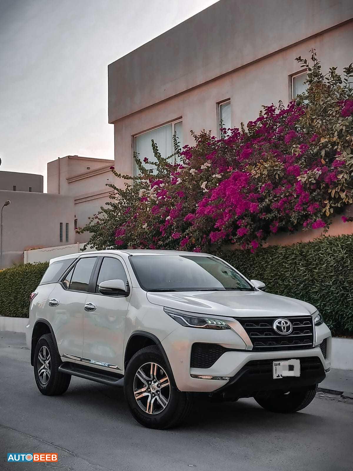 Toyota Fortuner 2022